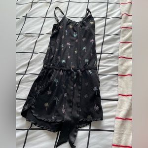 Super comfy, worn twice,